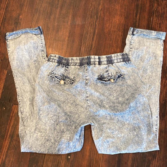 Jogger Jeans - Picture 5 of 6